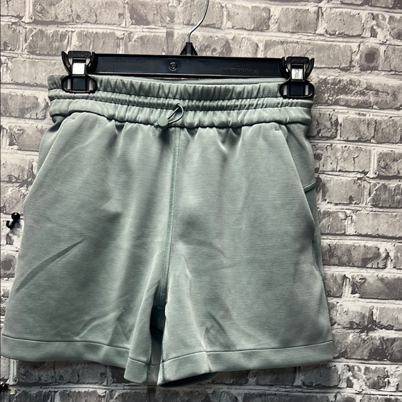 Women's Lululemon Sage‎ Green Casual Shorts - Picture 1 of 11